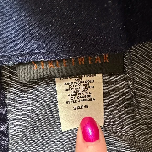 Streetwear Denim Skirt (Juniors) 🦋 - Picture 2 of 3